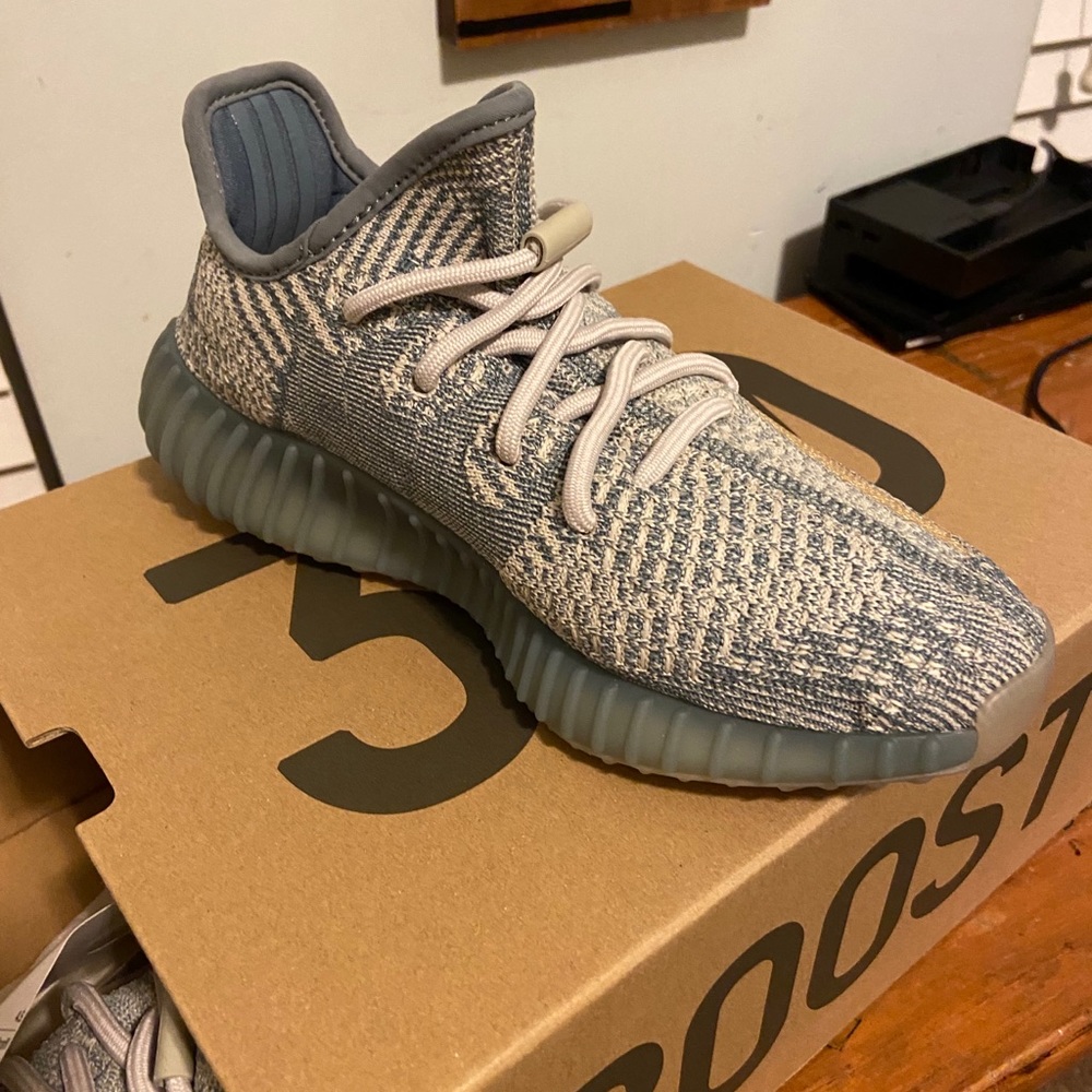 Brand new Yeezy’s. Men’s 4.5, women’s 6.